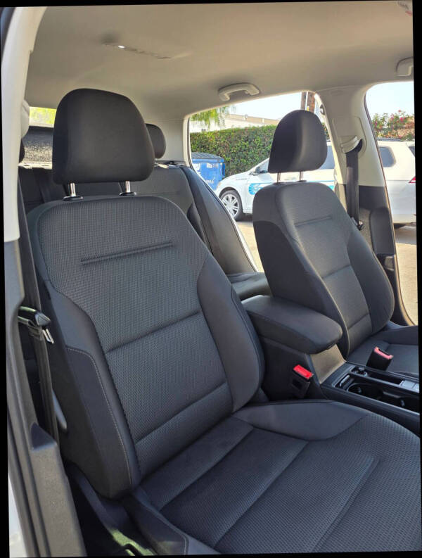 2019 Volkswagen e-Golf SE