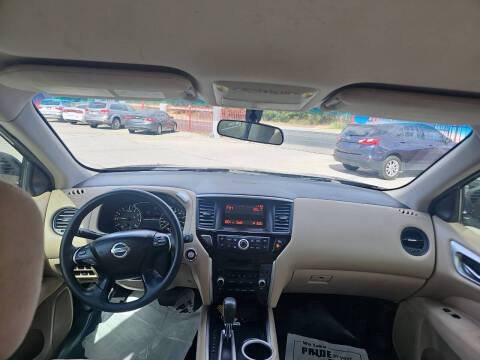 2016 Nissan Pathfinder S