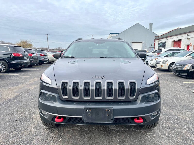 2015 Jeep Cherokee Trailhawk photo 2