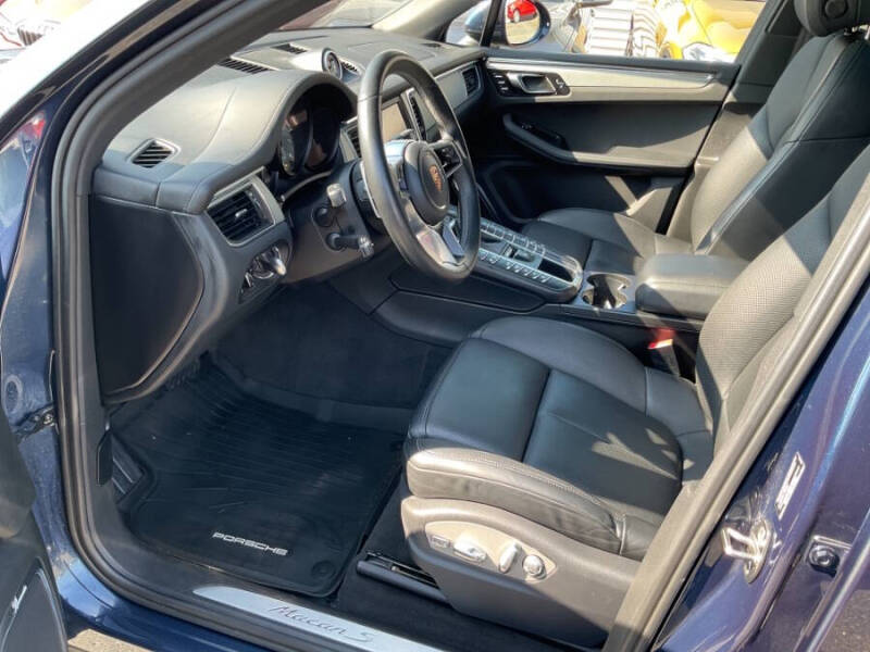 2015 Porsche Macan S