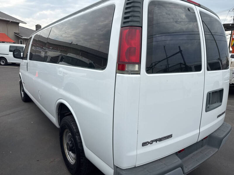 2002 Chevrolet Express 3500