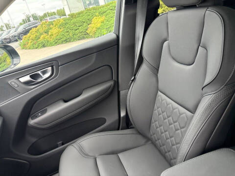2026 Volvo XC60 B5 Core