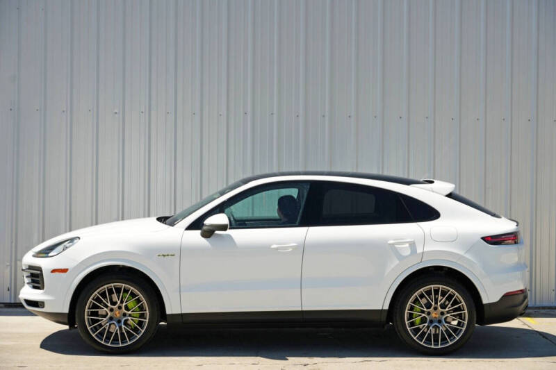 2023 Porsche Cayenne E-Hybrid Coupe