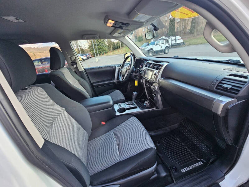 2017 Toyota 4Runner SR5