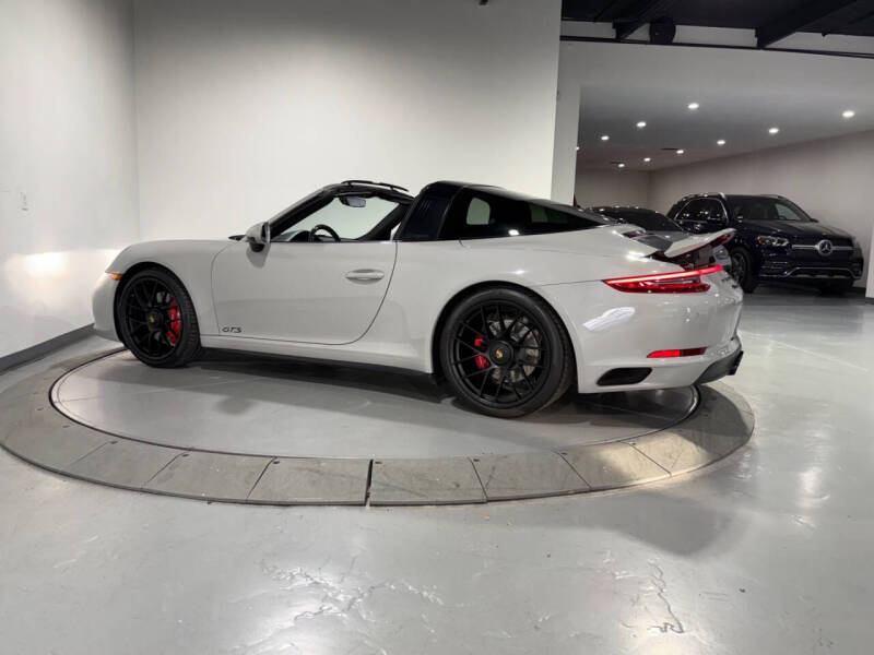 2018 Porsche 911 Targa 4 GTS