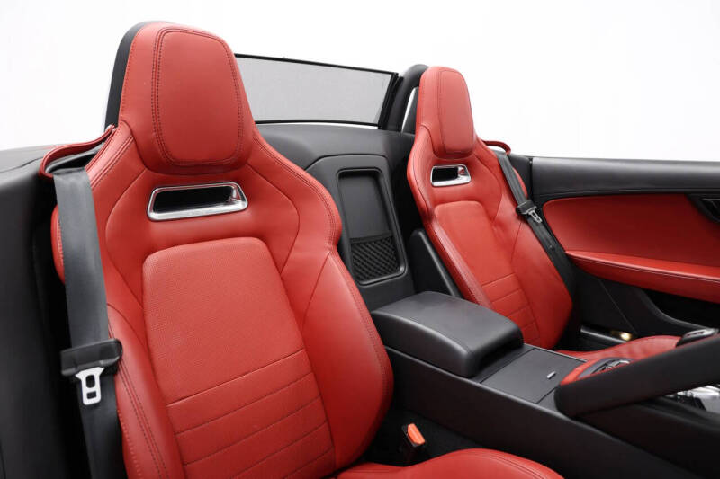 2019 Jaguar F-TYPE P340