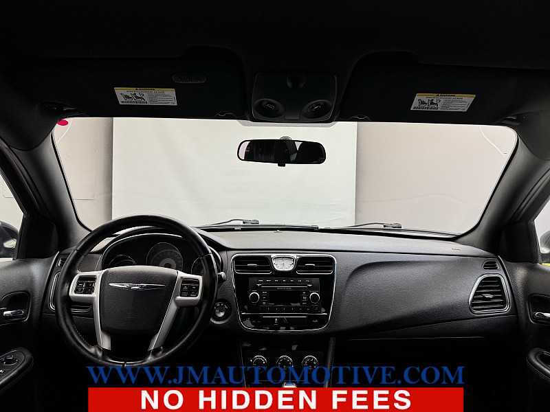 2012 Chrysler 200 Touring