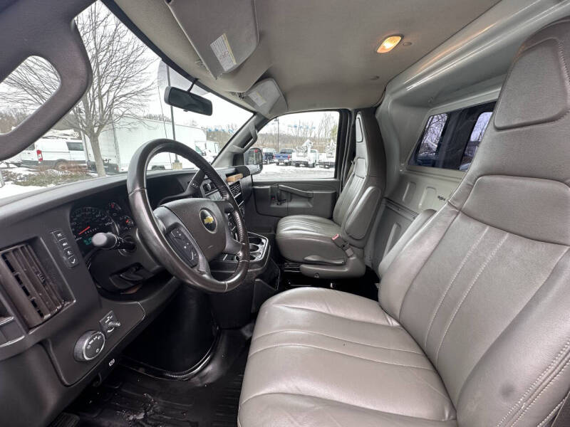 2021 Chevrolet Express 2500