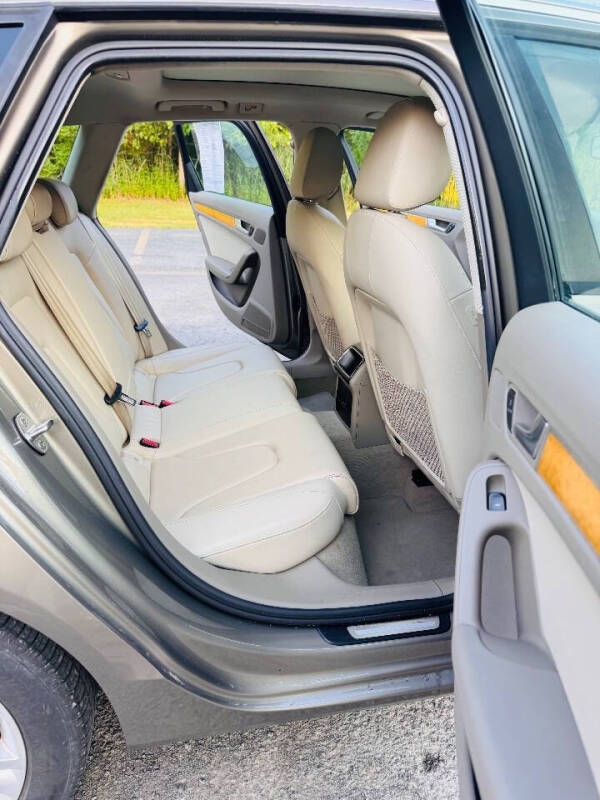 2010 Audi A4 2.0T quattro Avant Premium