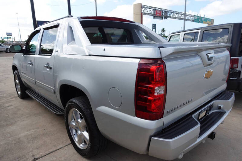 2012 Chevrolet Avalanche LT