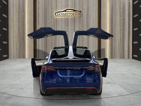 2023 Tesla Model X Standard Range