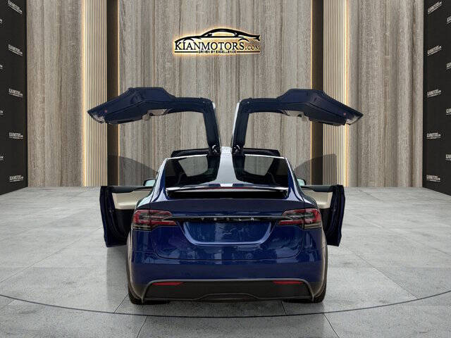 2023 Tesla Model X Standard Range