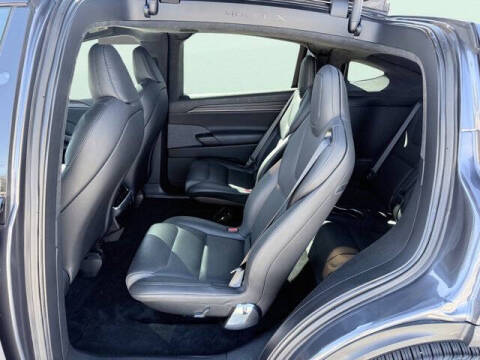 2023 Tesla Model X Standard Range