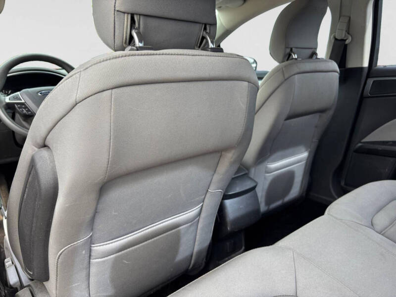 2014 Ford Fusion S