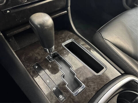 2011 Chrysler 300 Limited