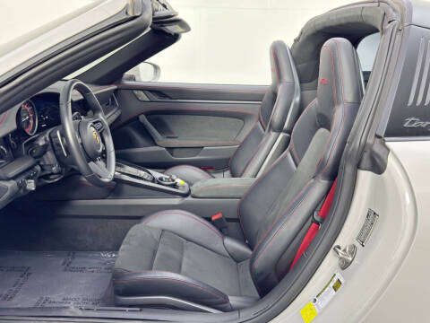 2024 Porsche 911 Targa 4 GTS