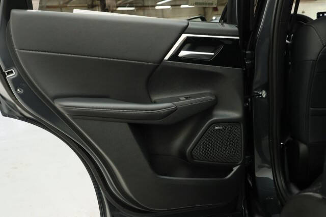 2026 Mitsubishi Outlander LE
