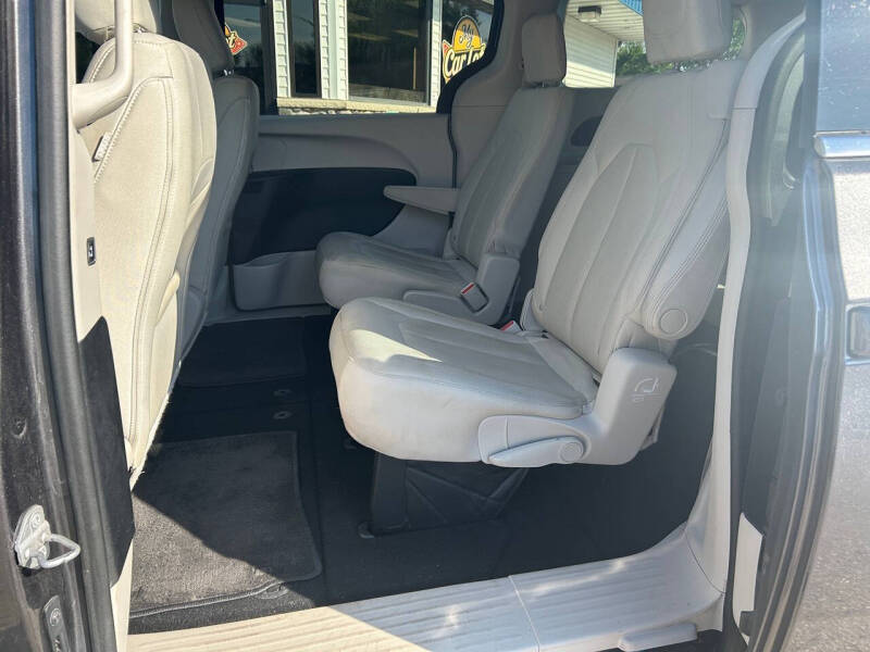 2017 Chrysler Pacifica Touring