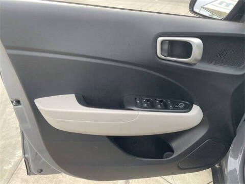 2023 Hyundai Venue SEL