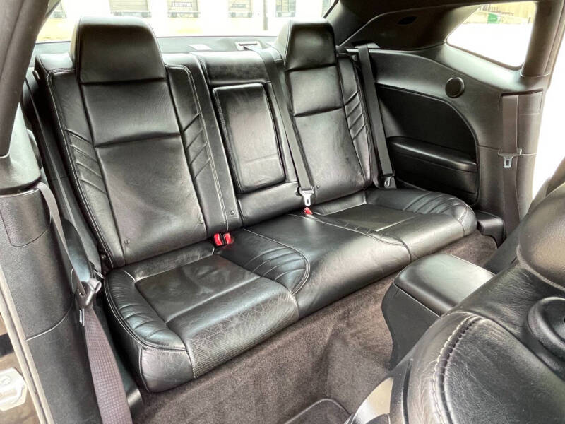 2015 Dodge Challenger SRT 392