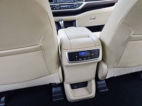 2016 Toyota Highlander