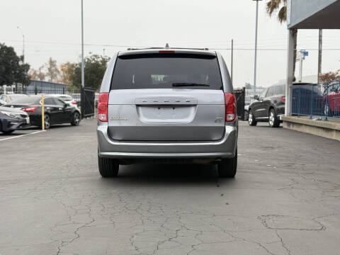 2014 Dodge Grand Caravan SXT