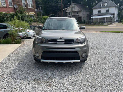 2017 Kia Soul +