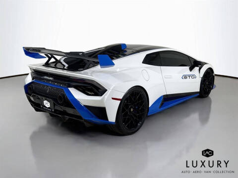 2023 Lamborghini Huracan STO