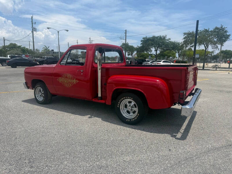 1982 Dodge Little express