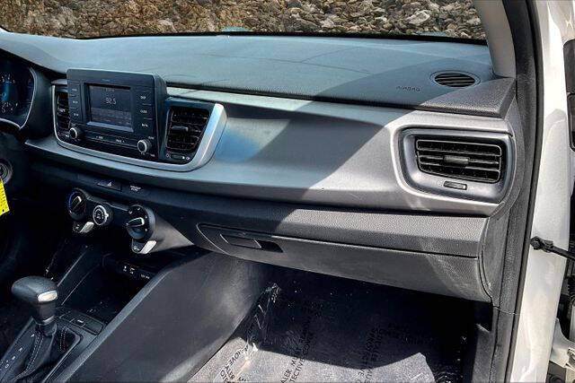 2018 Kia Rio 5-Door LX