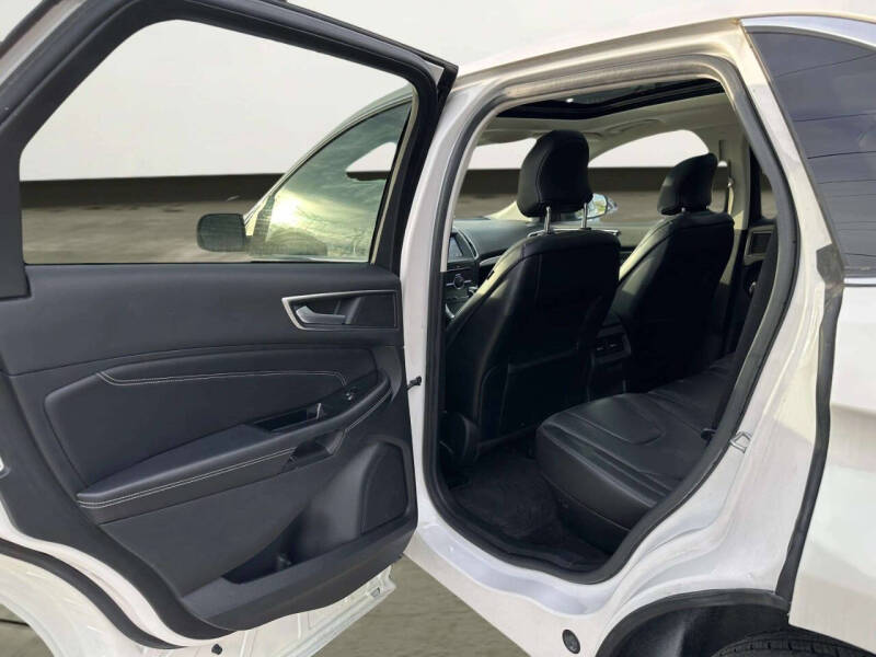 2016 Ford Edge Titanium