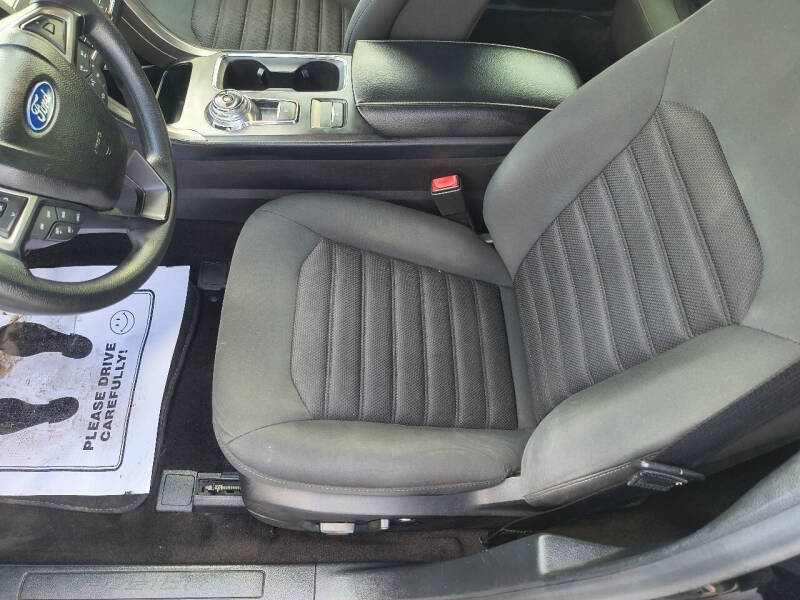 2019 Ford Fusion SE