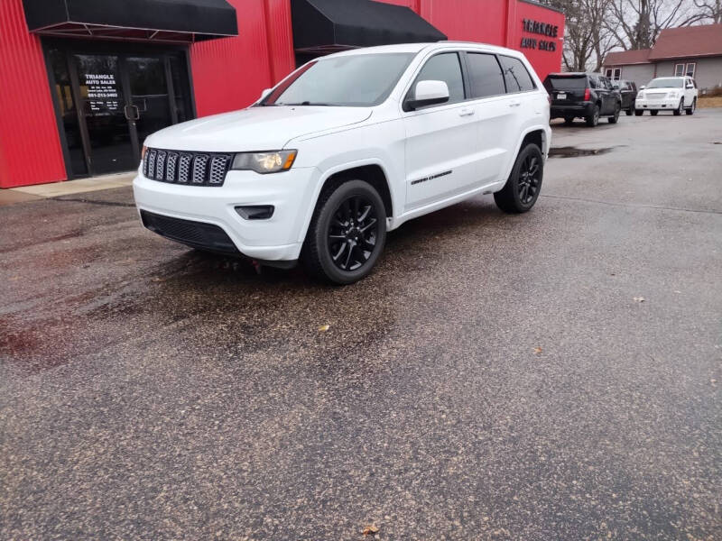 2017 Jeep Grand Cherokee Altitude photo 2