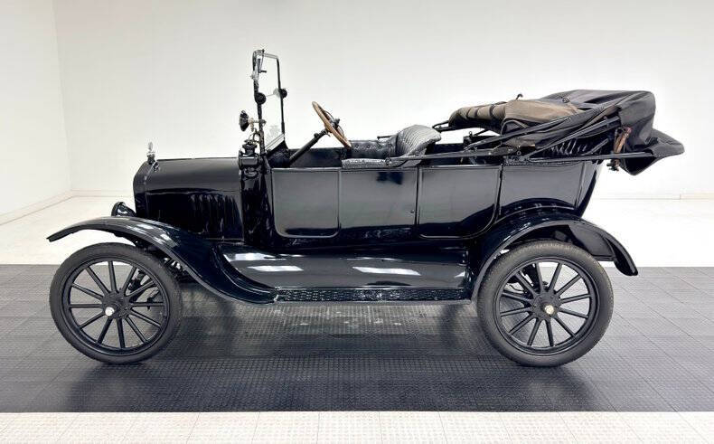 1917 Ford Model T