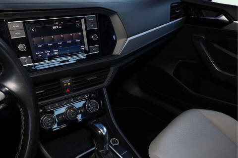 2019 Volkswagen Jetta R-Line