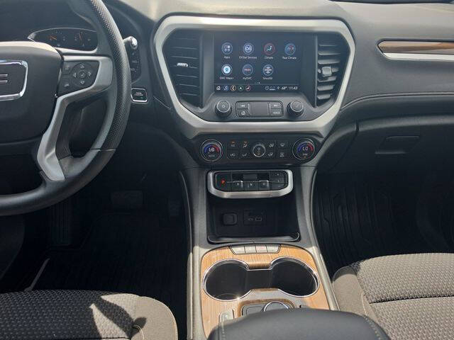 2023 GMC Acadia SLE