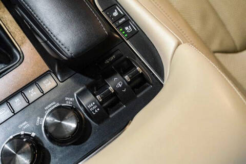 2018 Lexus LX 570 Three-Row