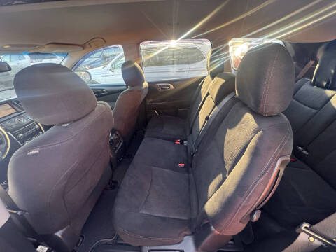 2015 Nissan Pathfinder SV