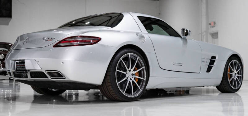 2011 Mercedes-Benz SLS AMG