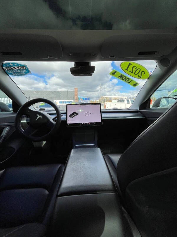 2021 Tesla Model 3 Standard Range Plus