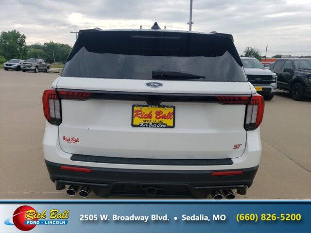 2025 Ford Explorer ST