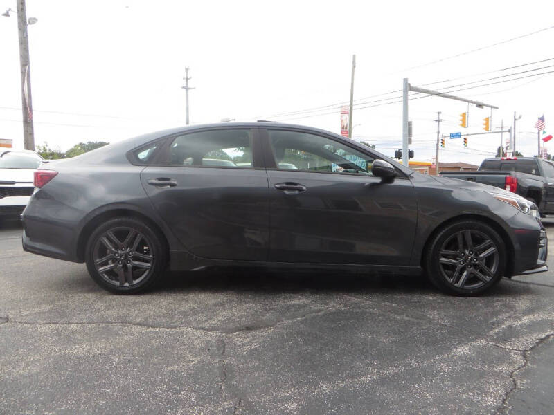 2021 Kia Forte GT Line