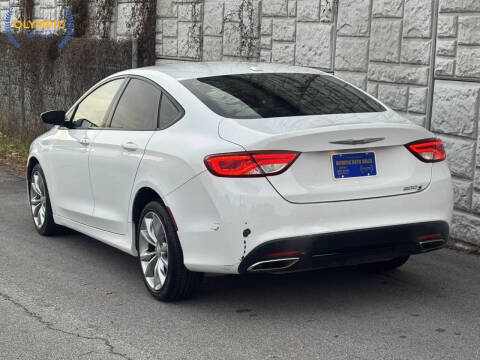 2015 Chrysler 200 S