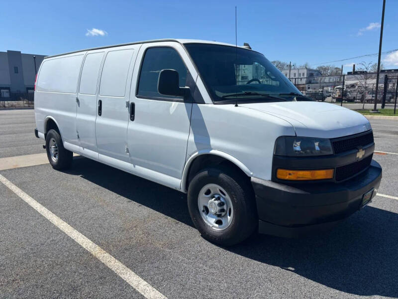 2019 Chevrolet Express 2500