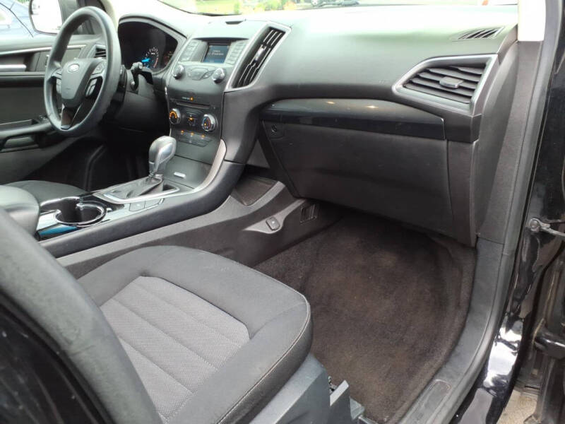 2018 Ford Edge SE