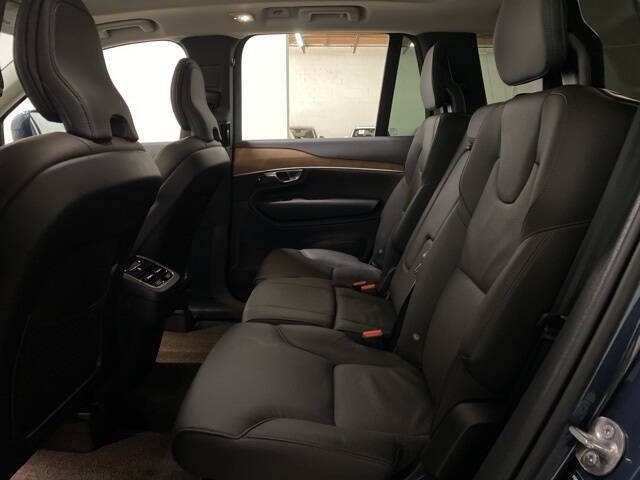 2025 Volvo XC90 B6 Plus Bright Theme 7P