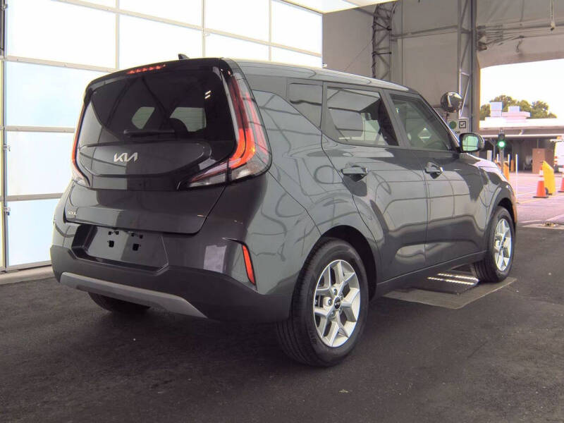 2025 Kia Soul LX