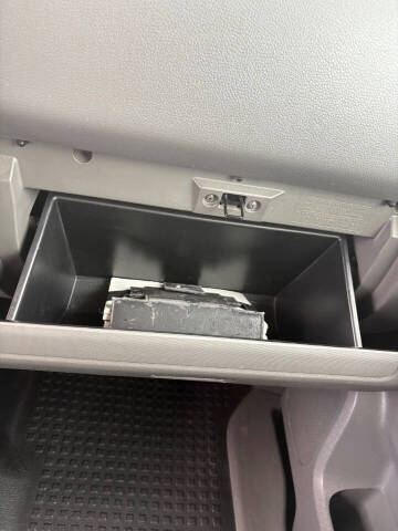 2012 Nissan NV 1500 S