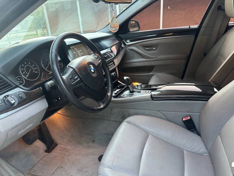 2012 BMW 5 Series 535i