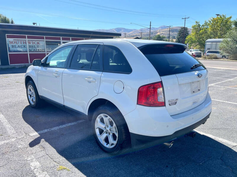 2013 Ford Edge SEL photo 4